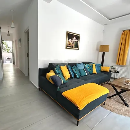 Rematia Cosy * Athens