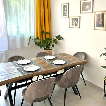 Rematia Cosy * Athens